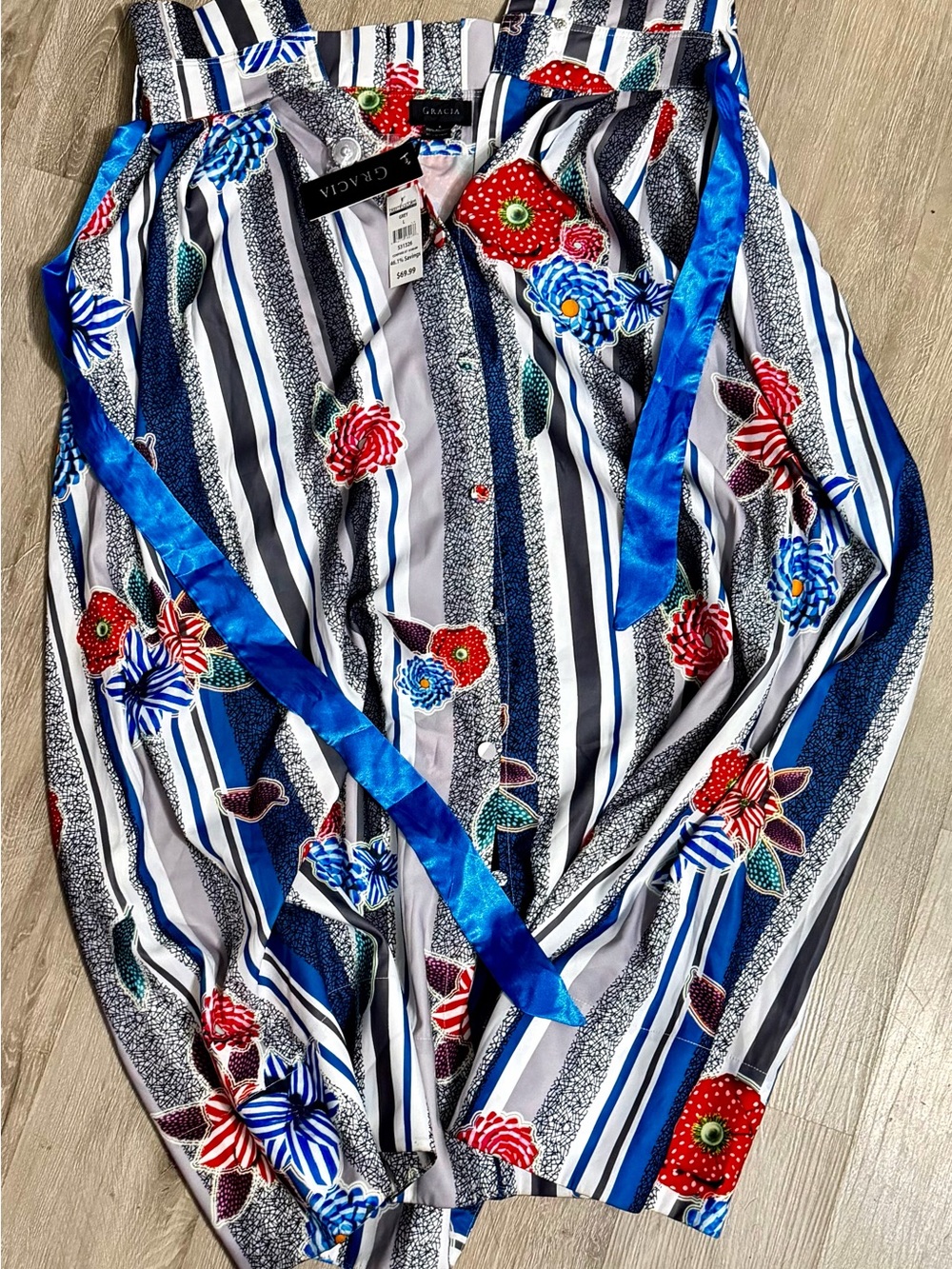 Gracia Blue & White Floral knee length skirt